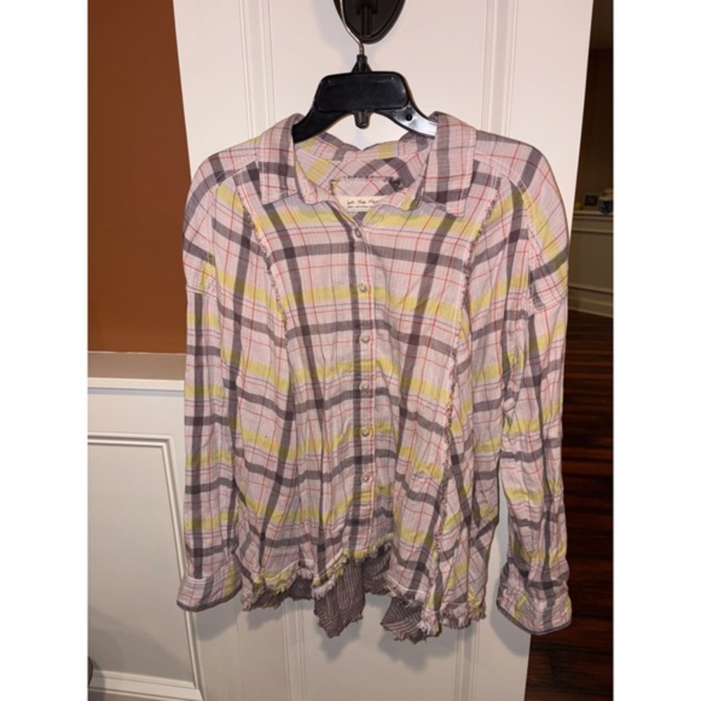 We The Free‎ Plaid Distressed Button Up Shirt Womens Small Long Sleeve Casual